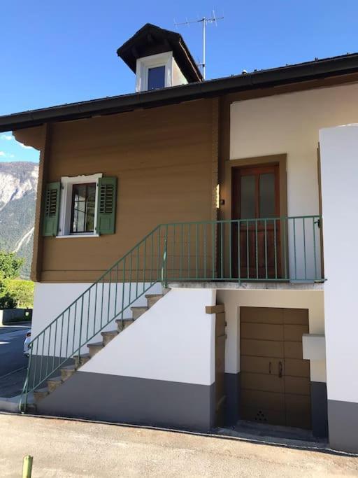 La Maisonnette : Charmante Maison Independante Salgesch エクステリア 写真