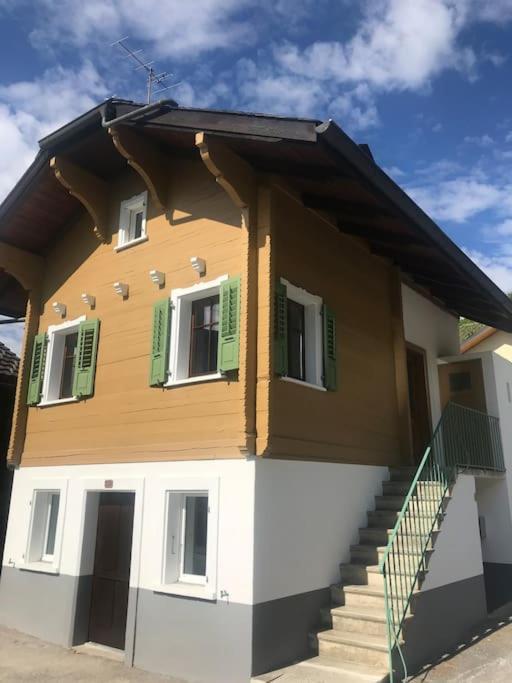 La Maisonnette : Charmante Maison Independante Salgesch エクステリア 写真